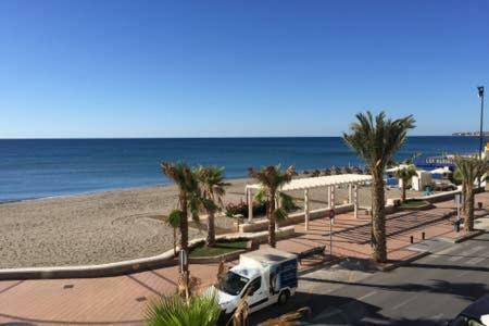 Ferienwohnung Espectacular 1ª Linea De Playa...Te Enamoraras!!! Fuengirola Exterior foto
